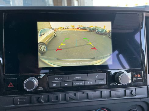 Used 2025 Nissan Frontier S image 29