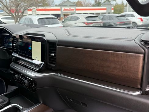 Used 2023 Chevrolet Silverado 1500 High Country w/ High Country Premium Package image 26