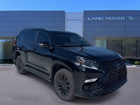 Used 2022 Lexus GX 460 Premium w/ Accessory Package image 2