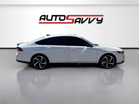 Used 2024 Honda Accord Sport image 8