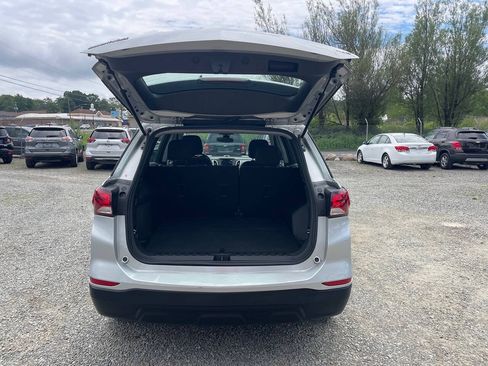 Used 2022 Chevrolet Equinox LS AWD/4WD image 25