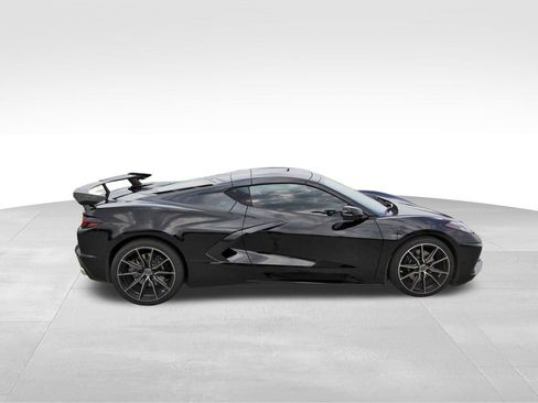 Used 2020 Chevrolet Corvette Stingray Coupe w/ 1LT image 5