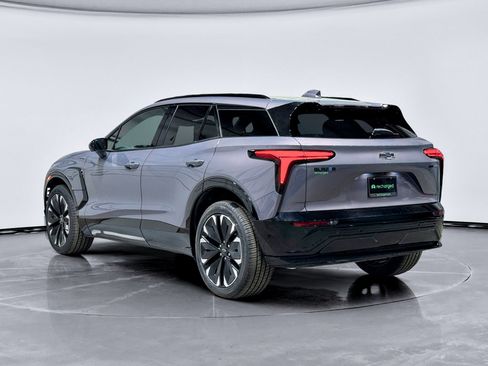 Used 2024 Chevrolet Blazer EV RS image 2