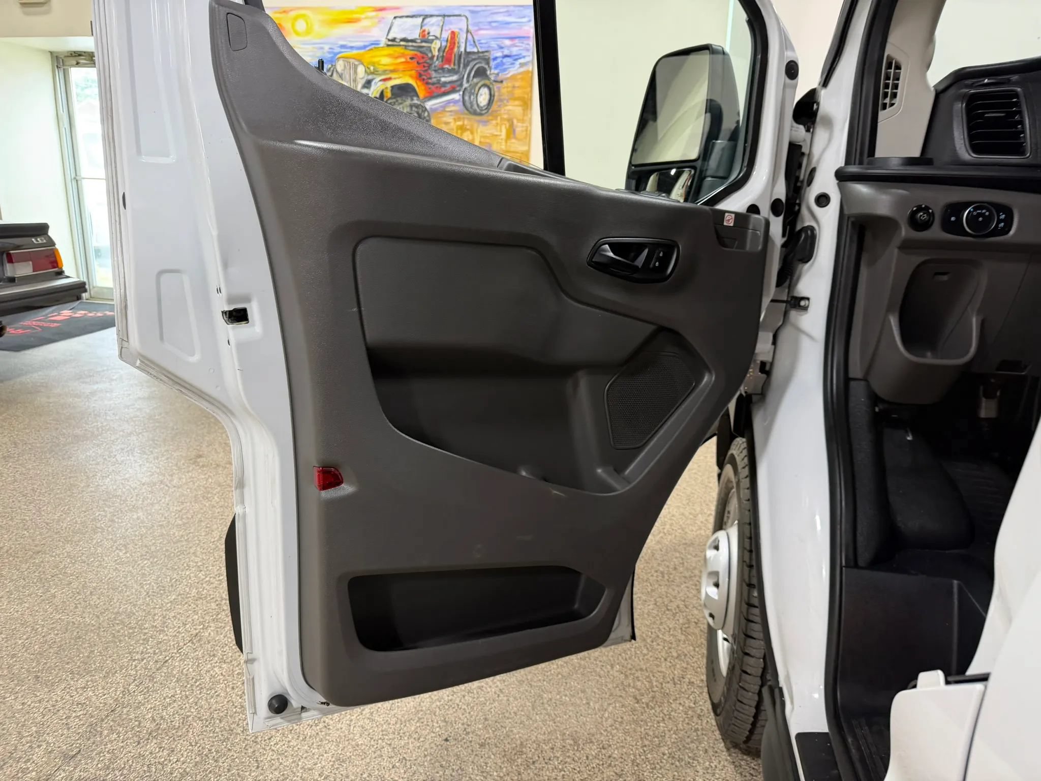 Used 2020 Ford Transit 250 Medium Roof AWD image 30