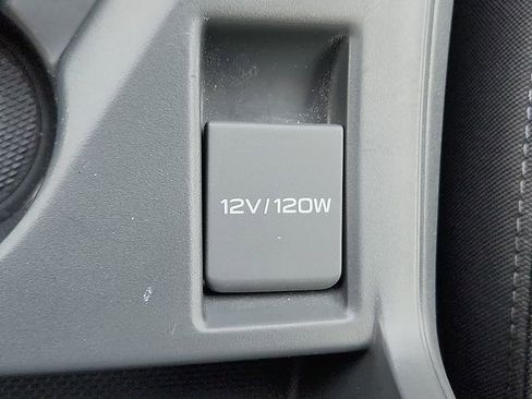 Certified 2025 Subaru Crosstrek 2.0i image 20