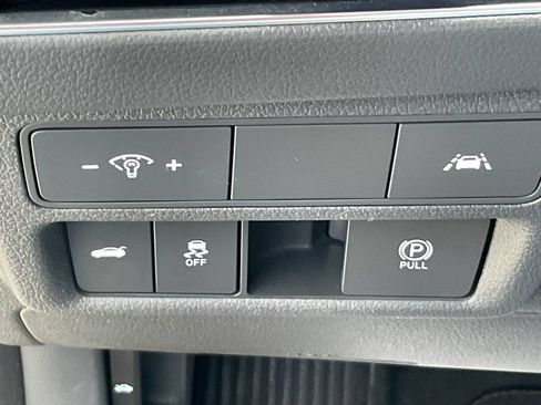 Used 2021 Hyundai Sonata Limited w/ Preferred Accessory Package FWD image 26