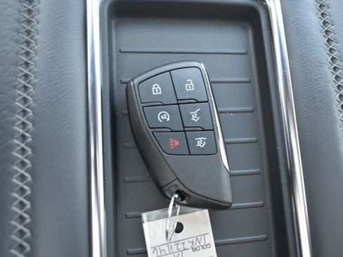 Used 2022 GMC Yukon Denali image 38