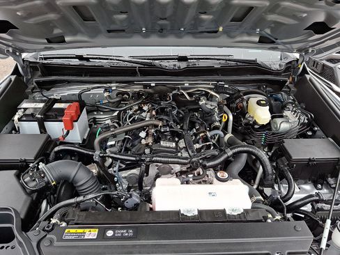 Certified 2025 Toyota 4Runner TRD Off-Road image 28