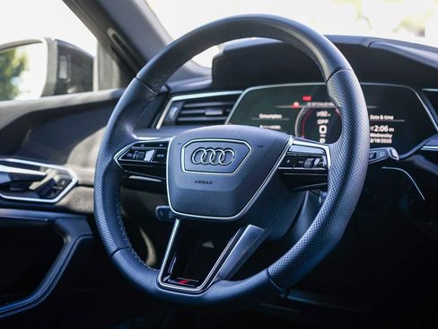 Certified 2023 Audi e-tron S Prestige w/ Prestige Package image 15