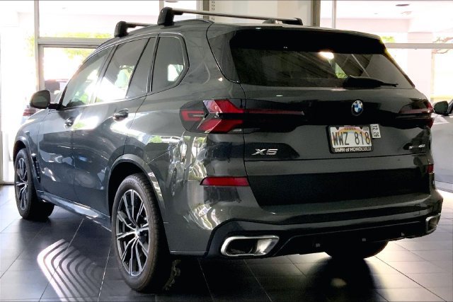 Certified 2024 BMW X5 sDrive40i w/ M Sport Package RWD image 5