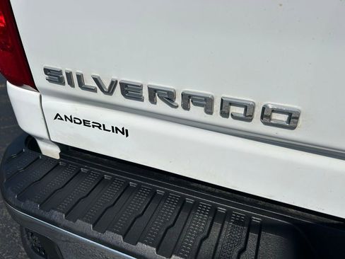 Used 2024 Chevrolet Silverado 2500 W/T w/ WT Convenience Package image 5