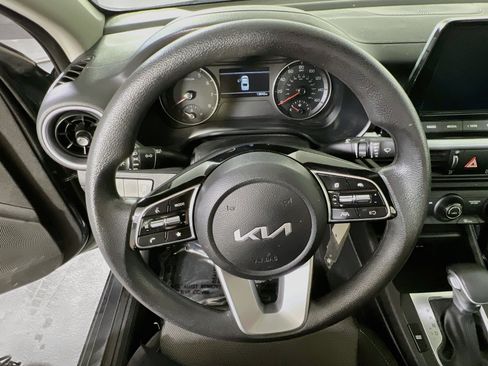 Used 2023 Kia Forte LXS FWD image 11
