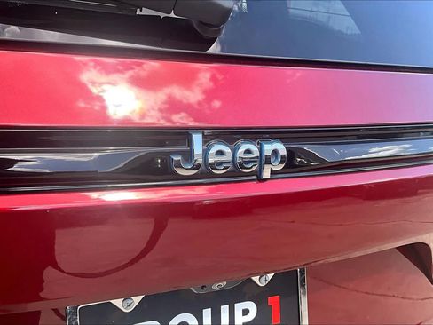 Used 2022 Jeep Grand Cherokee Limited 4xe w/ Luxury Tech Group II AWD/4WD image 31