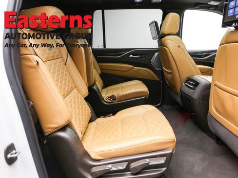 Used 2022 Cadillac Escalade ESV Sport w/ Touring Package image 27