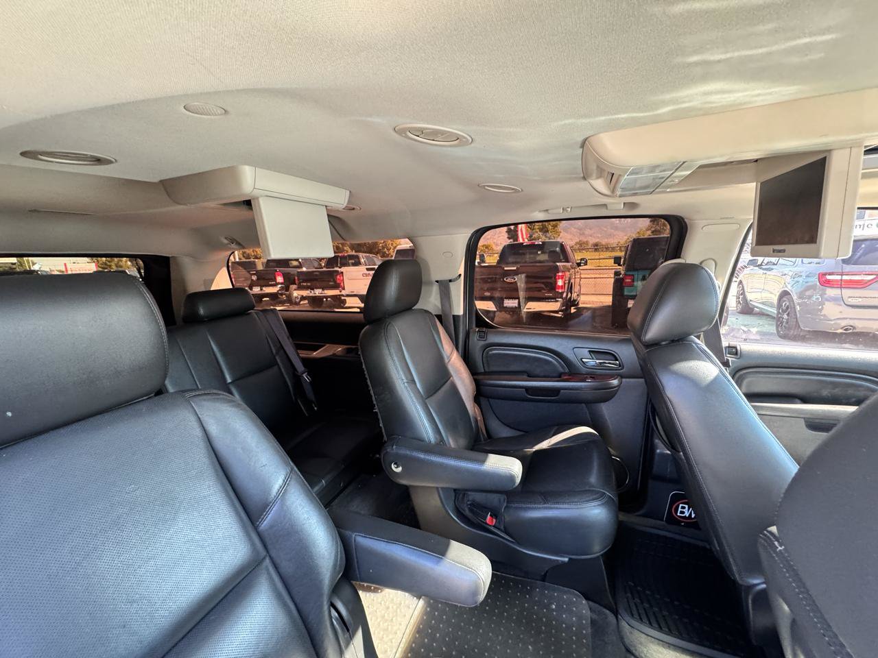 Used 2013 Cadillac Escalade ESV Premium AWD/4WD image 13