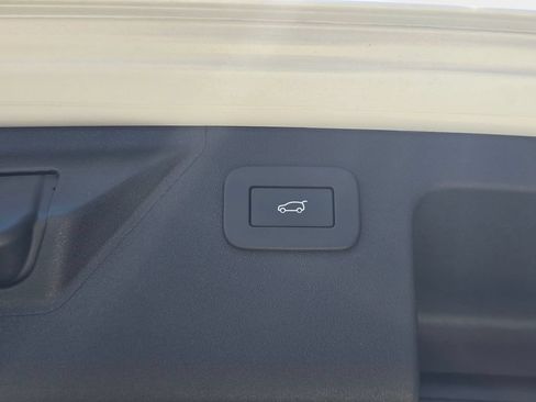 Certified 2025 Land Rover Discovery Sport S AWD/4WD image 13