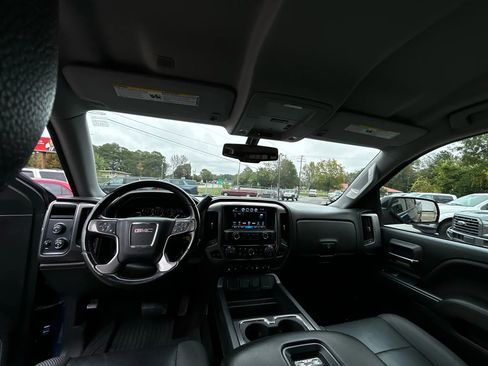 Used 2018 GMC Sierra 1500 SLT w/ All Terrain Package image 29