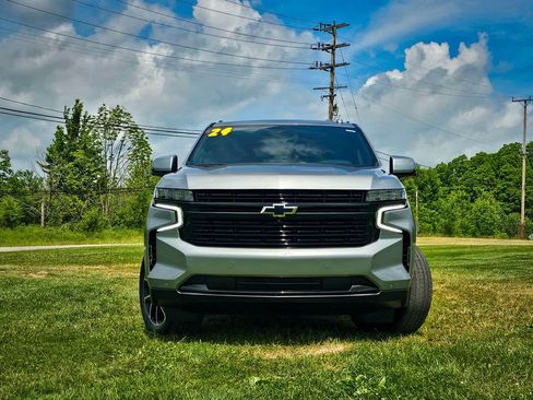 Used 2024 Chevrolet Tahoe RST w/ Luxury Package AWD/4WD image 9