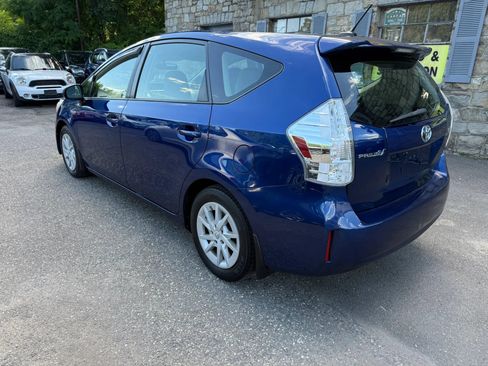 Used 2012 Toyota Prius V Three FWD image 4
