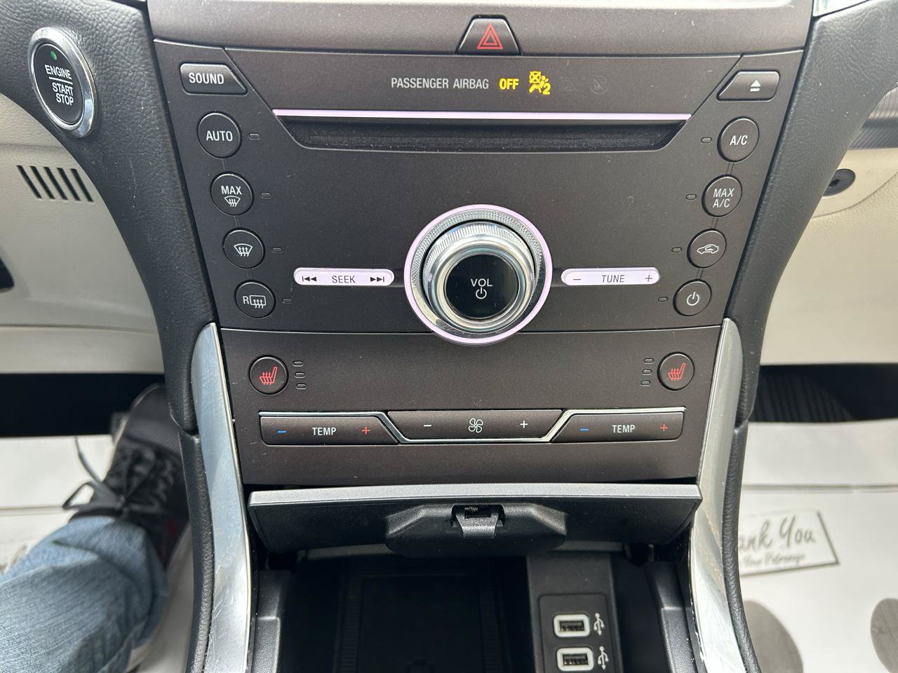 Used 2019 Ford Edge Titanium w/ Cold Weather Package AWD/4WD image 25