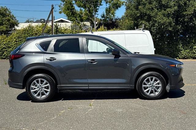 Used 2023 MAZDA CX-5 AWD 2.5 S w/ Select Package image 2