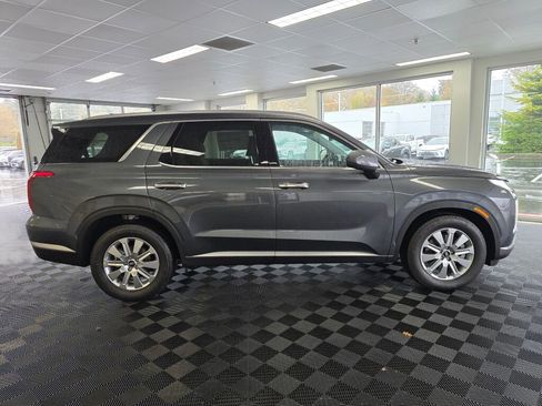 New 2025 Hyundai Palisade SEL image 3