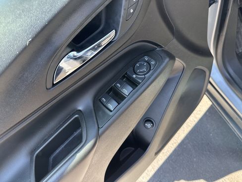 Used 2024 Chevrolet Equinox LT image 16