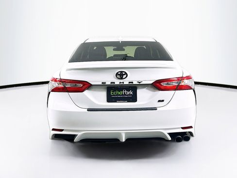 Used 2020 Toyota Camry SE image 7