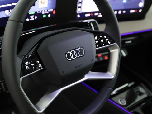 New 2026 Audi Q3 quattro 2.0T AWD/4WD image 16