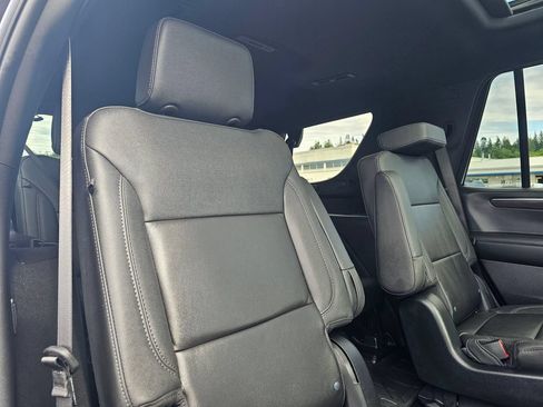 Used 2025 Chevrolet Tahoe Z71 w/ Z71 Off-Road Package AWD/4WD image 13