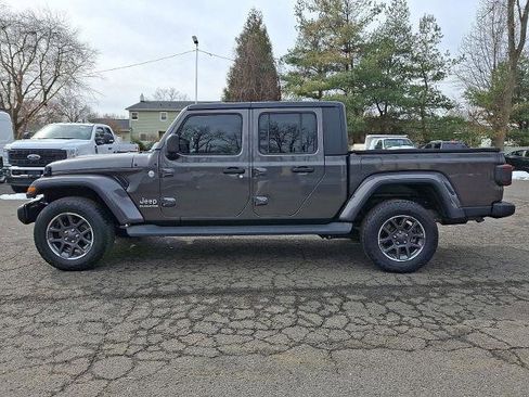 Used 2020 Jeep Gladiator Overland image 4