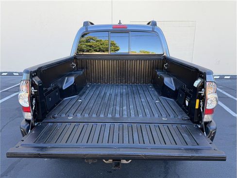 Used 2015 Toyota Tacoma PreRunner w/ TRD Sport Package RWD image 25