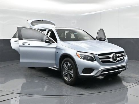 Used 2018 Mercedes-Benz GLC 350e 4MATIC image 62