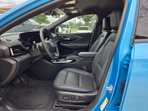 Certified 2025 Buick Envista Sport Touring w/ Convenience I Package FWD image 9