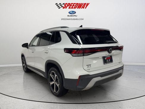 New 2026 Volkswagen Tiguan SE image 8