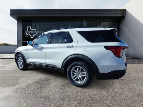New 2026 Ford Explorer Active w/ Active Comfort Package RWD image 6