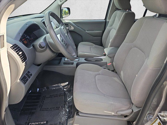 Used 2018 Nissan Frontier SV RWD image 15