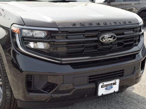 New 2026 Ford Expedition Platinum w/ Stealth Appearance Package AWD/4WD image 27
