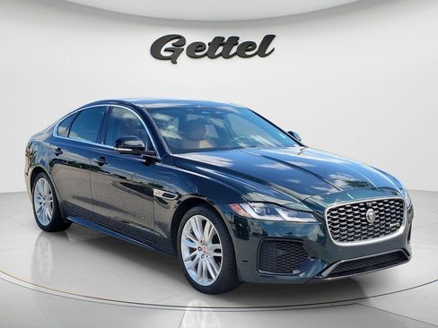 Used 2021 Jaguar XF R-Dynamic SE AWD/4WD image 2
