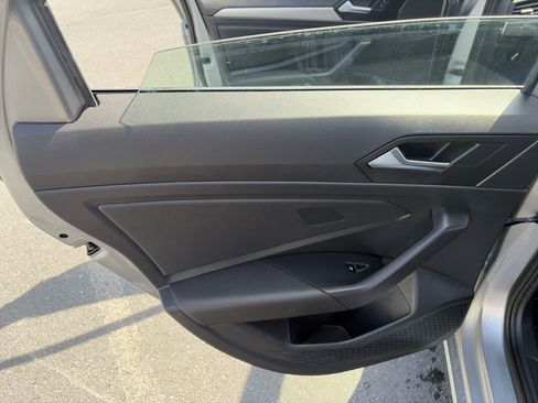 Used 2021 Volkswagen Jetta SE image 20