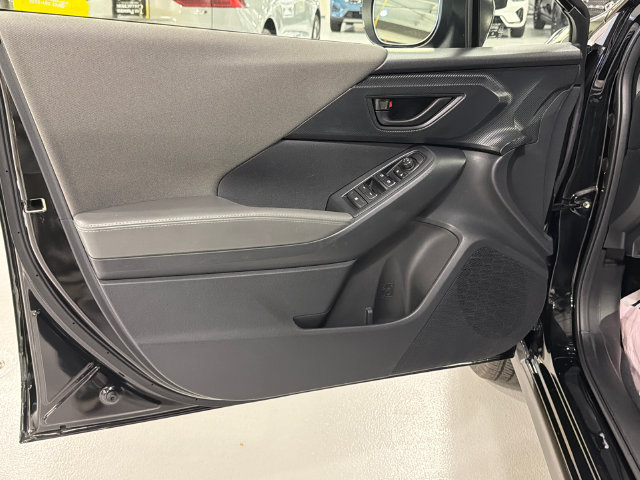 Certified 2025 Subaru Crosstrek 2.5i Premium AWD/4WD image 9