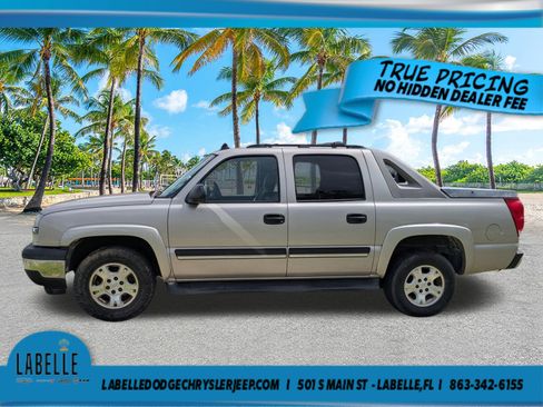 Used 2006 Chevrolet Avalanche Z66 w/ Preferred Equipment Group RWD image 7