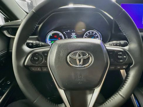 Used 2023 Toyota Venza XLE AWD/4WD image 18