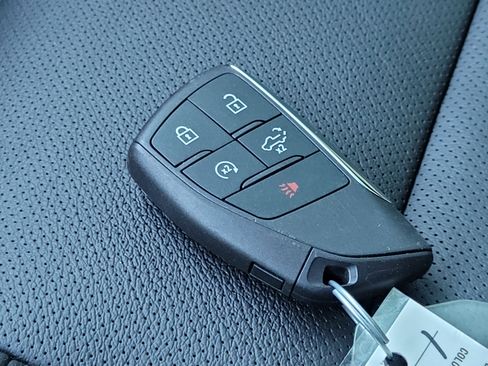 Used 2024 Chevrolet Silverado 2500 LTZ w/ LTZ Convenience Package image 27