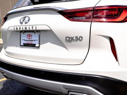 Used 2022 INFINITI QX50 Luxe AWD/4WD image 11