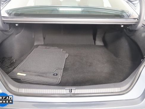 Used 2019 Toyota Avalon XLE image 46