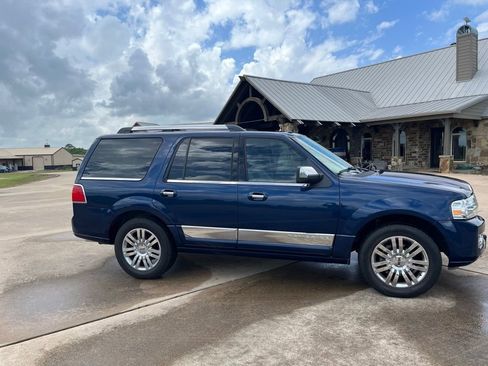 Used 2007 Lincoln Navigator 2WD image 1
