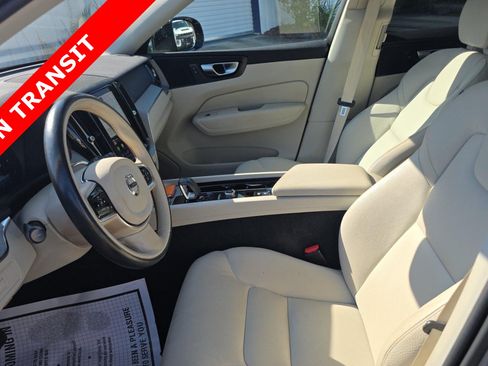 Used 2024 Volvo XC60 B5 Plus AWD/4WD image 5
