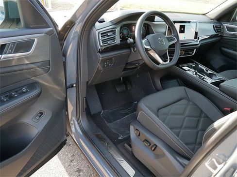 New 2026 Volkswagen Atlas Cross Sport SE image 7