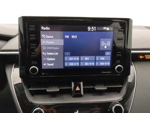 Used 2022 Toyota Corolla LE image 25